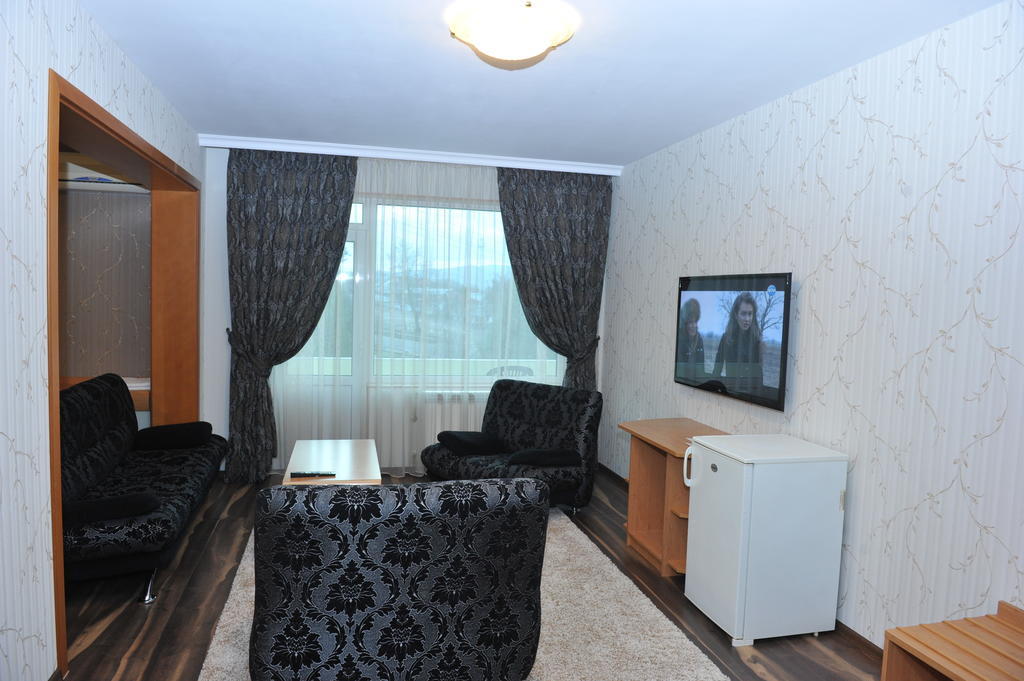 Eros Motel Sandanski Zewnętrze zdjęcie