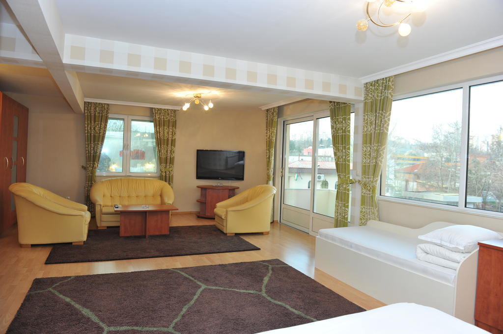 Eros Motel Sandanski Zewnętrze zdjęcie