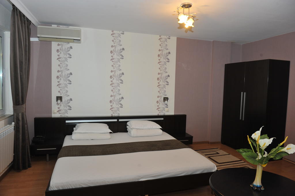 Eros Motel Sandanski Zewnętrze zdjęcie